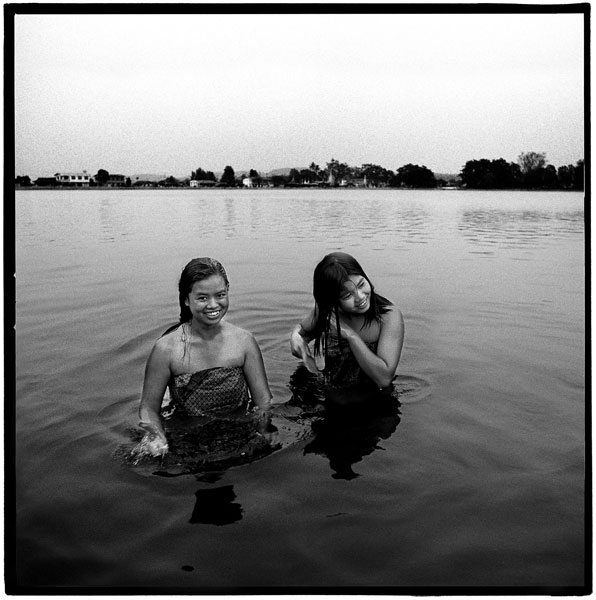 http://www.andre-longchamp.com/files/gimgs/18_myanmar-09.jpg